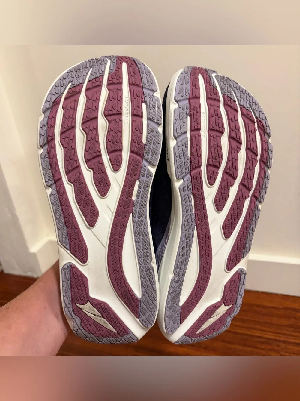 Altra Paradigm 8 Shoes Womens Size 8.5 Purple Violet Athletic Running Sneakers